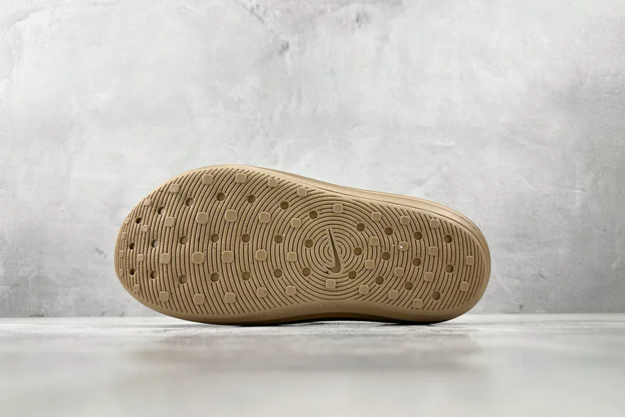 Nike ReactX Rejuven8 in Khaki