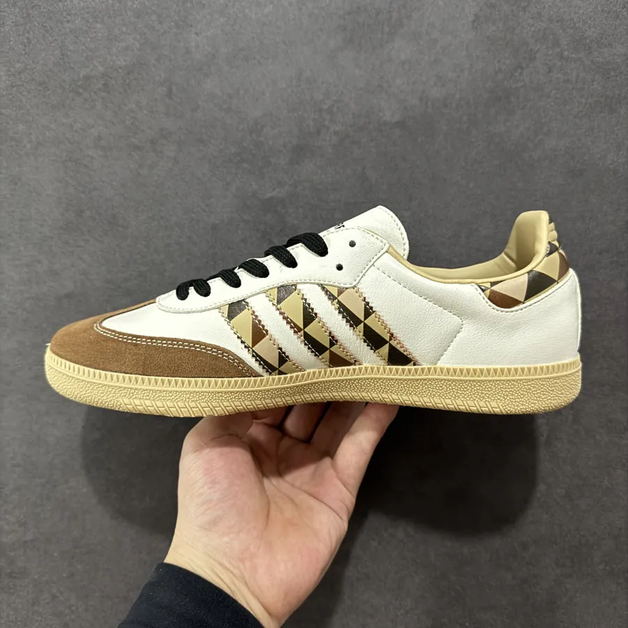 Adidas originals Samba OG x BURBERRY Brown White
