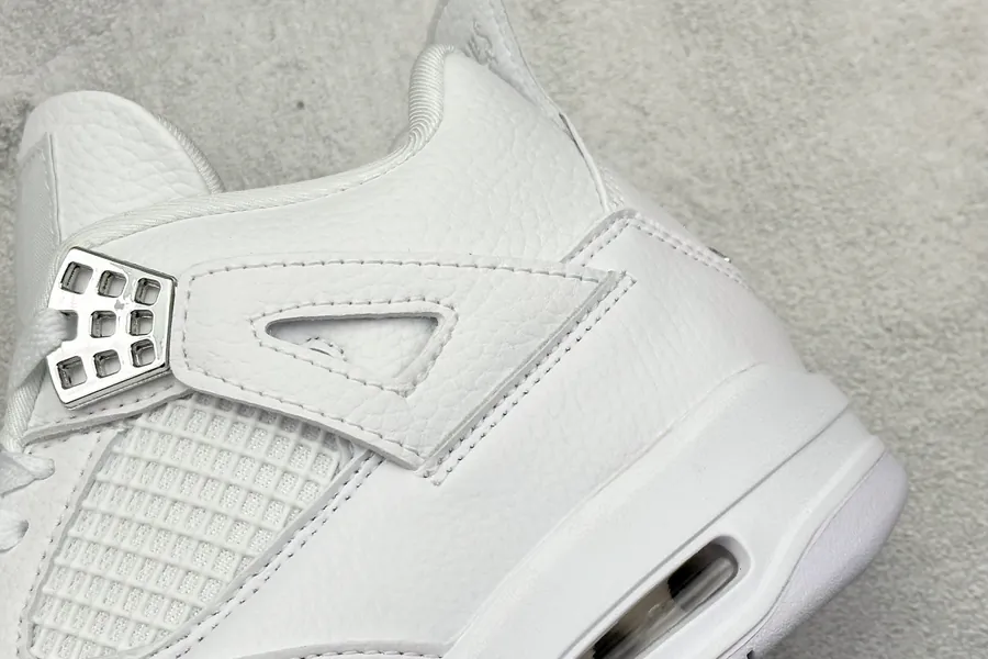 Air Jordan AJ4 Retro White Cat
