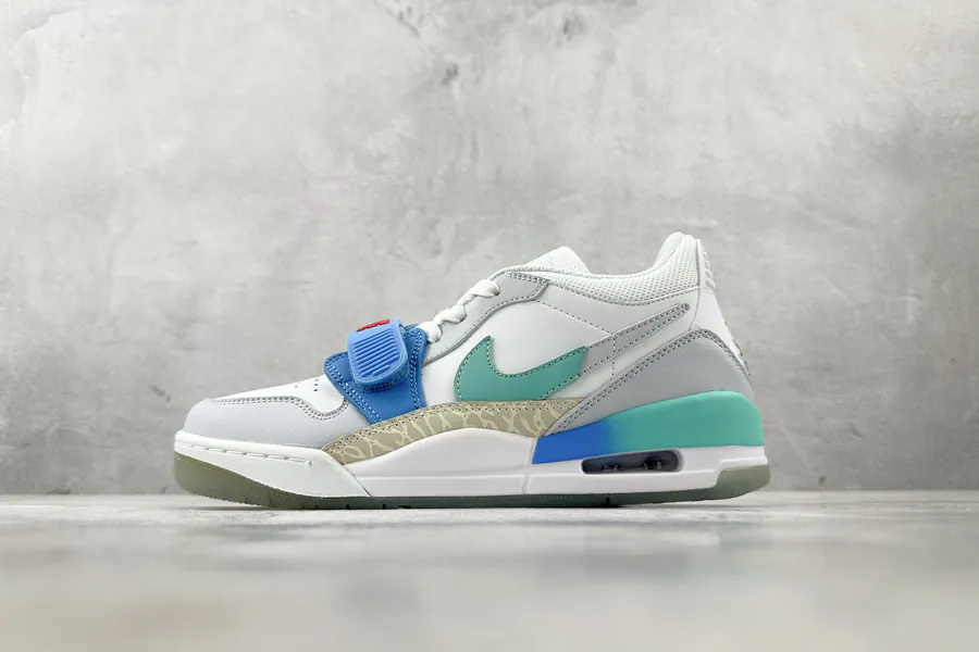 Jordan Legacy 312 Low in Gray Blue