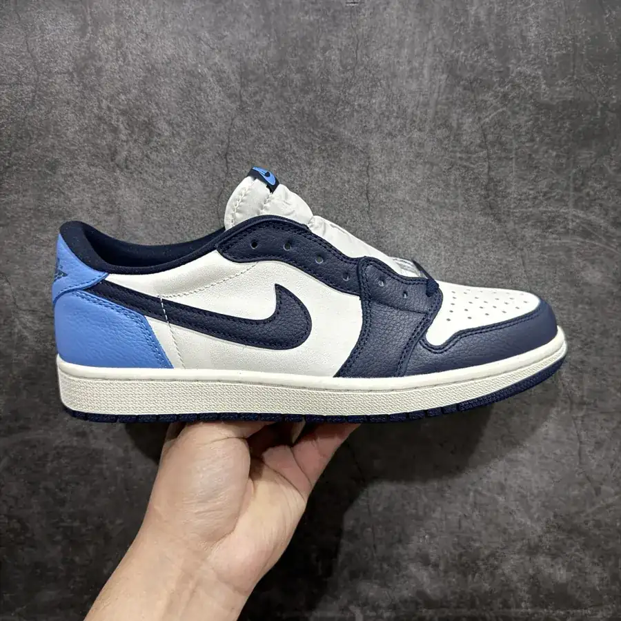 Air 1 Low OG Basketball Shoes Black Obsidian