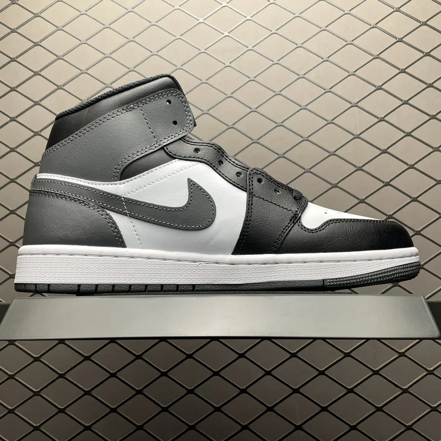 Air Jordan 1 Mid KK Version Company Stock