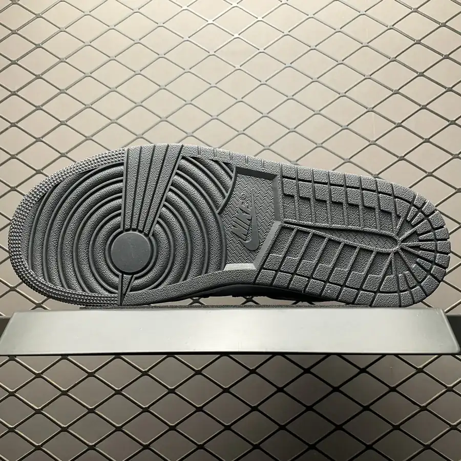 Air Jordan 1 Mid KK Version Company Stock