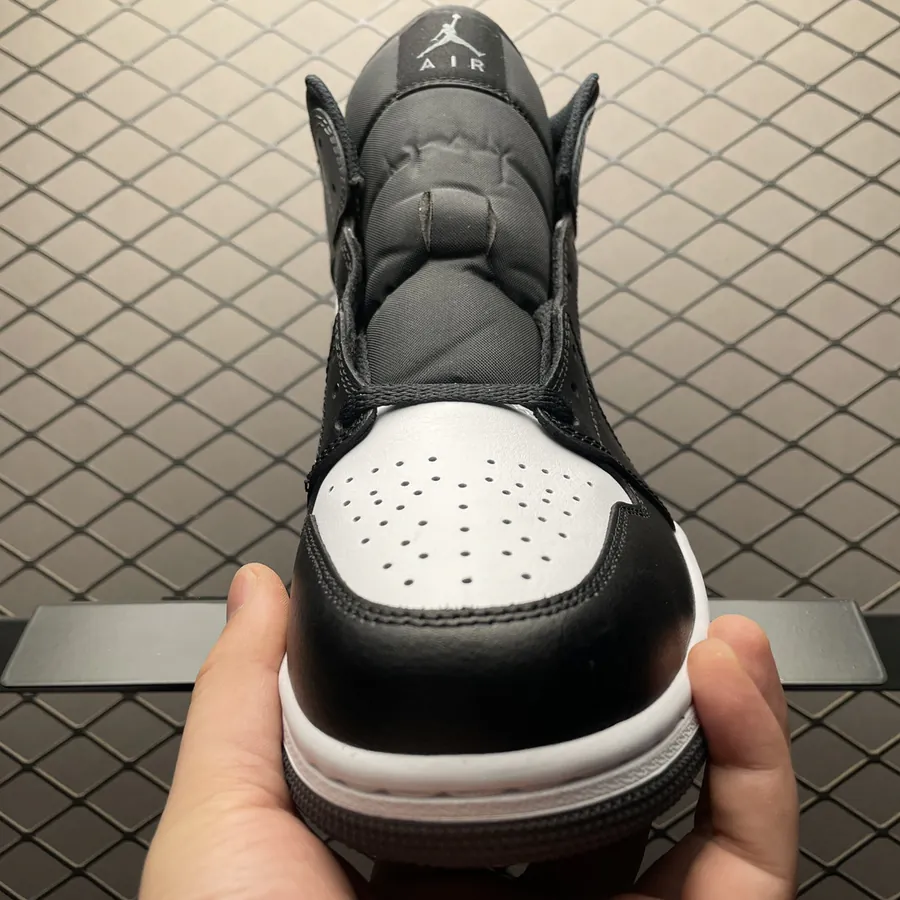 Air Jordan 1 Mid KK Version Company Stock