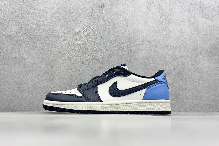 Air Jordan 1 Low OG Obsidian Cultural Basketball Shoes