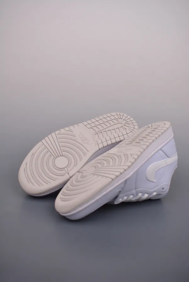 AJ1 Low Gray White Toe Authentic Original Edition Sneaker