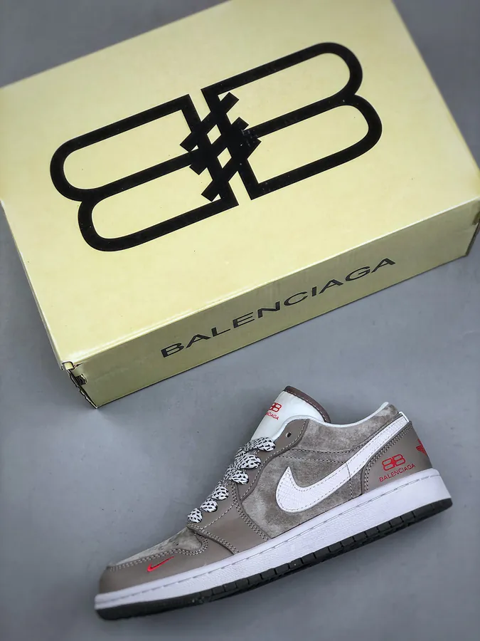 1 LOW 1乔1 Low Sneaker