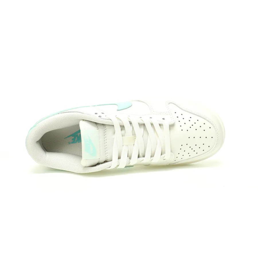 Nike SB Dunk Low Custom Color, Narrow Toe, Grained Calfskin Upper