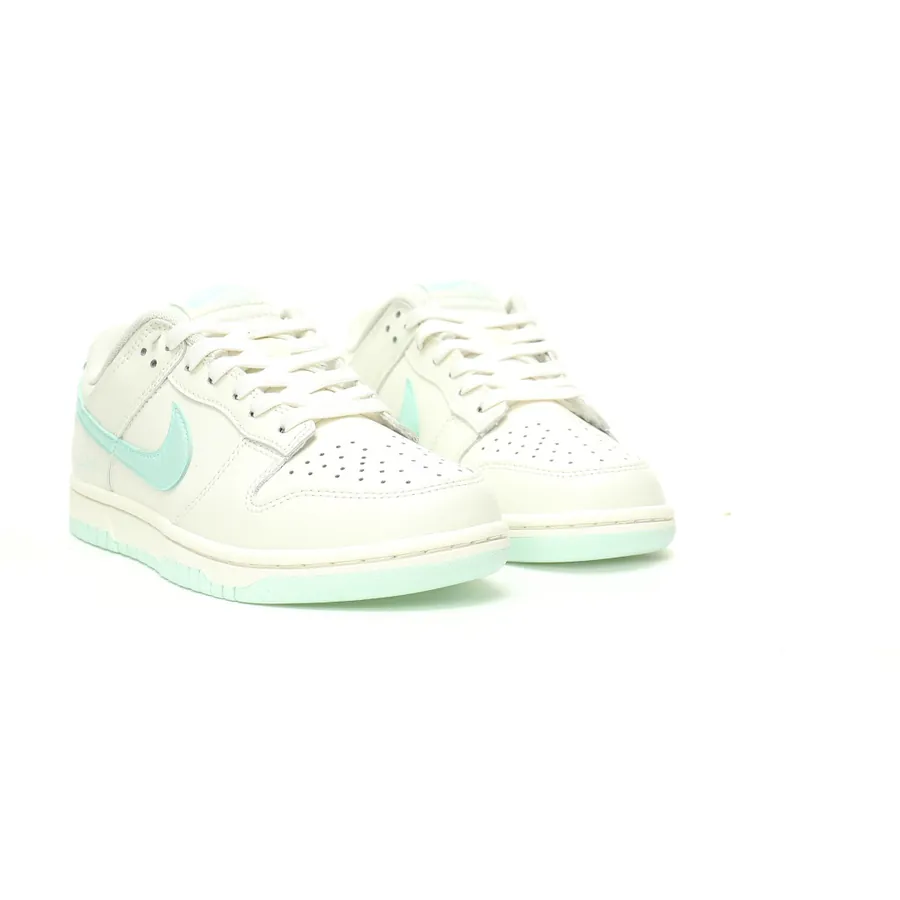 Nike SB Dunk Low Custom Color, Narrow Toe, Grained Calfskin Upper