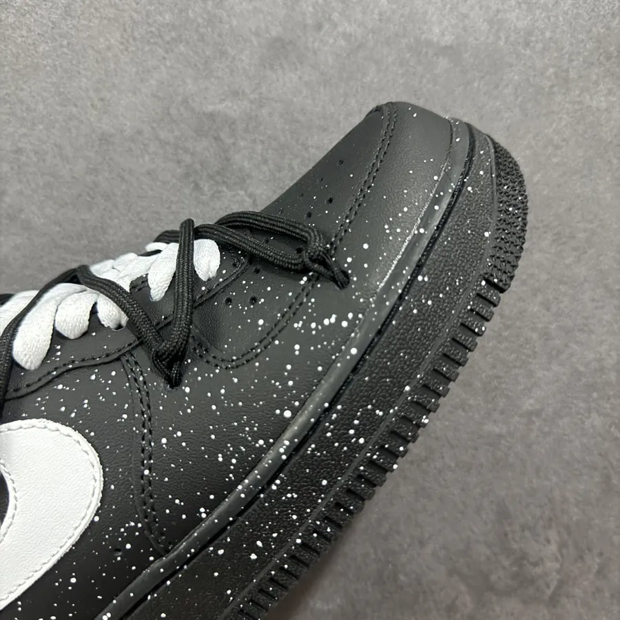 Nike Air Force 107 Low Customized Edition, Air Force One Low Sneaker