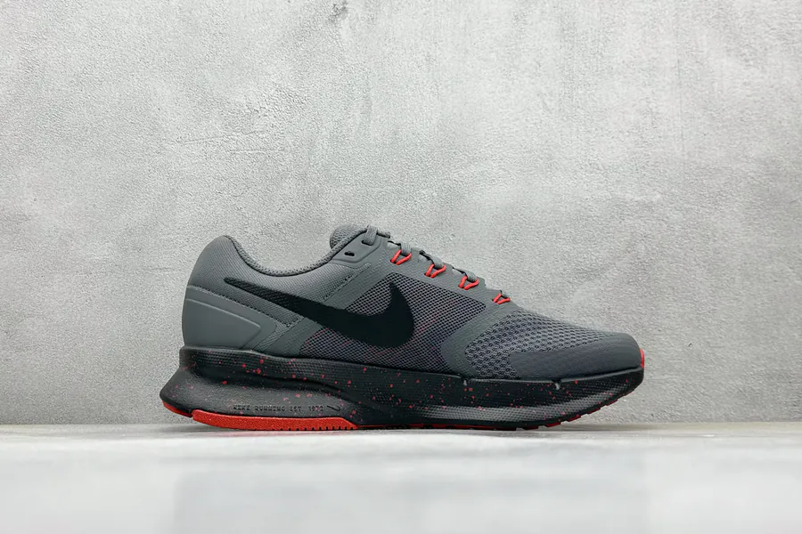 Nike Run Swift 3 Running Shoes