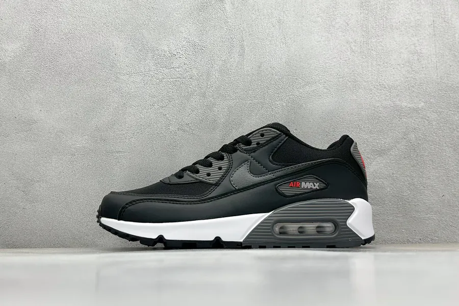 Nike Air Max 90 Urban Sport Sneaker
