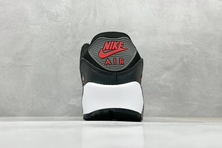 Nike Air Max 90 Urban Sport Sneaker