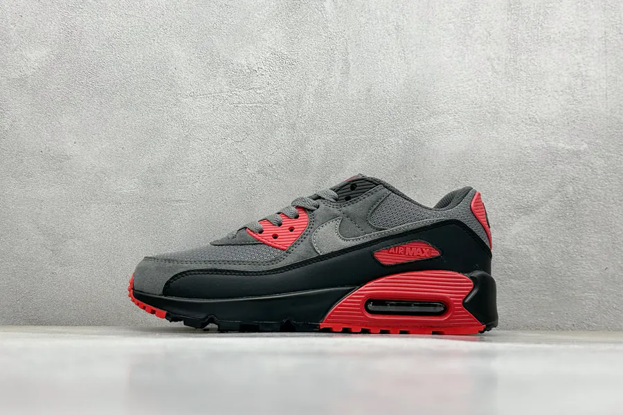 Nike Air Max 90 Urban Sport Sneaker with Grind Material