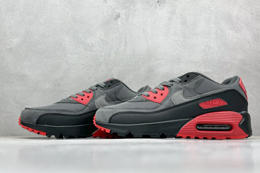 Nike Air Max 90 Urban Sport Sneaker with Grind Material
