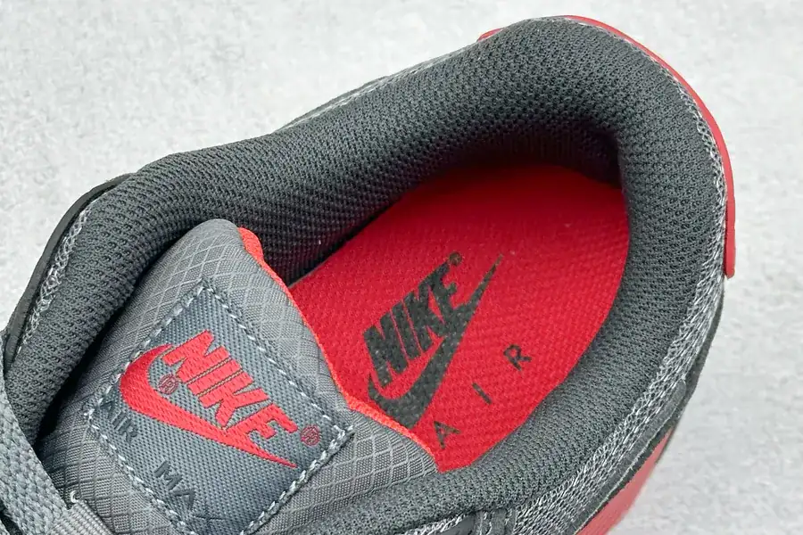 Nike Air Max 90 Urban Sport Sneaker with Grind Material