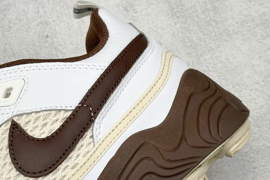 Travis Scott x Nike Zoom Field Jaxx Light Chocolate Sneaker