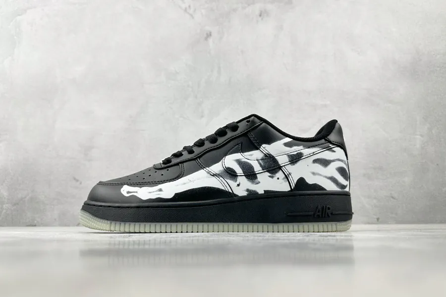Nike Air Force 1 Skeleton Black on Black
