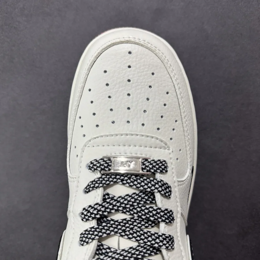 Nike Air Force 1 07 Low Premium Edition