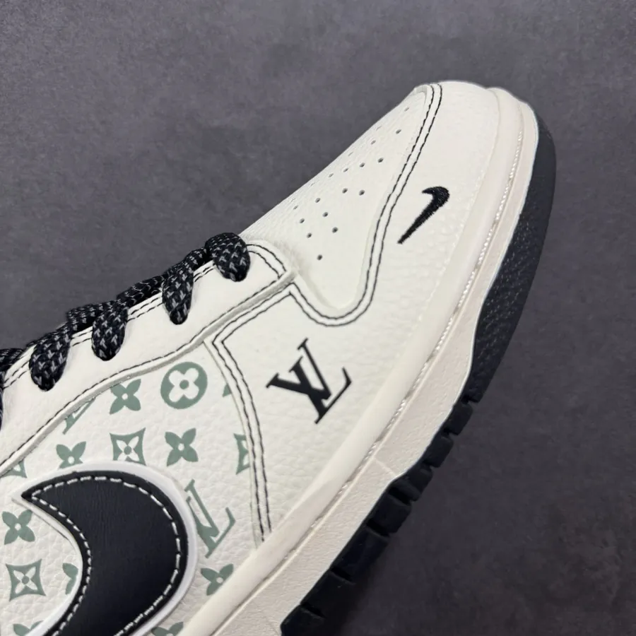 Nike SB Dunk Low Premium Custom Edition, Low Top Casual Sneakers