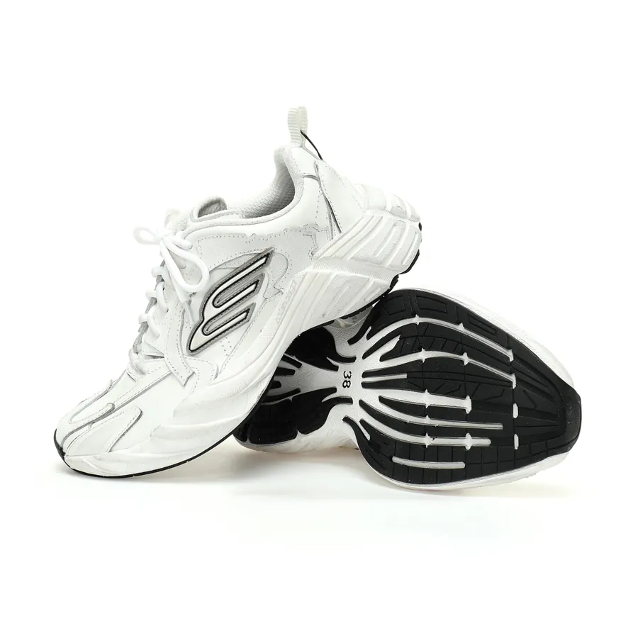 BALENCIAGA Monday Sneaker Vintage Style, Daily Commute