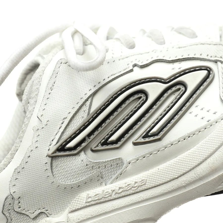 BALENCIAGA Monday Sneaker Vintage Style, Daily Commute