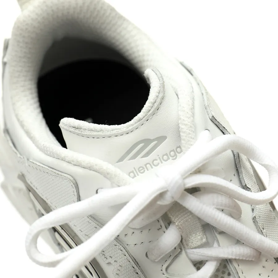 BALENCIAGA Monday Sneaker Vintage Style, Daily Commute