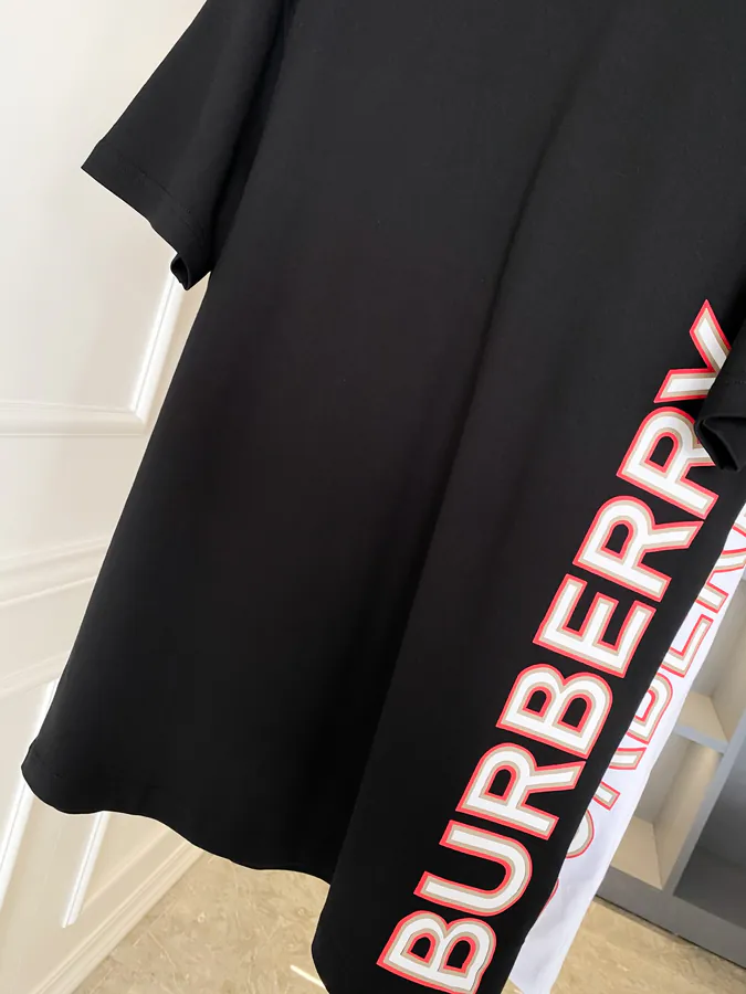Burberry Logo Print Cotton T Shirt Classic Fit