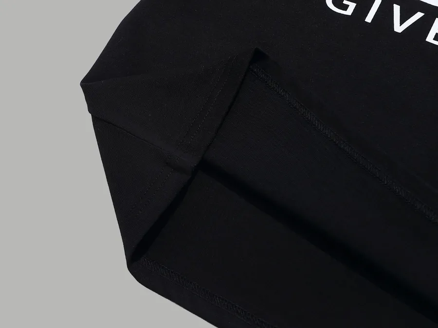 GIV GVC Vintage Print Short Sleeve