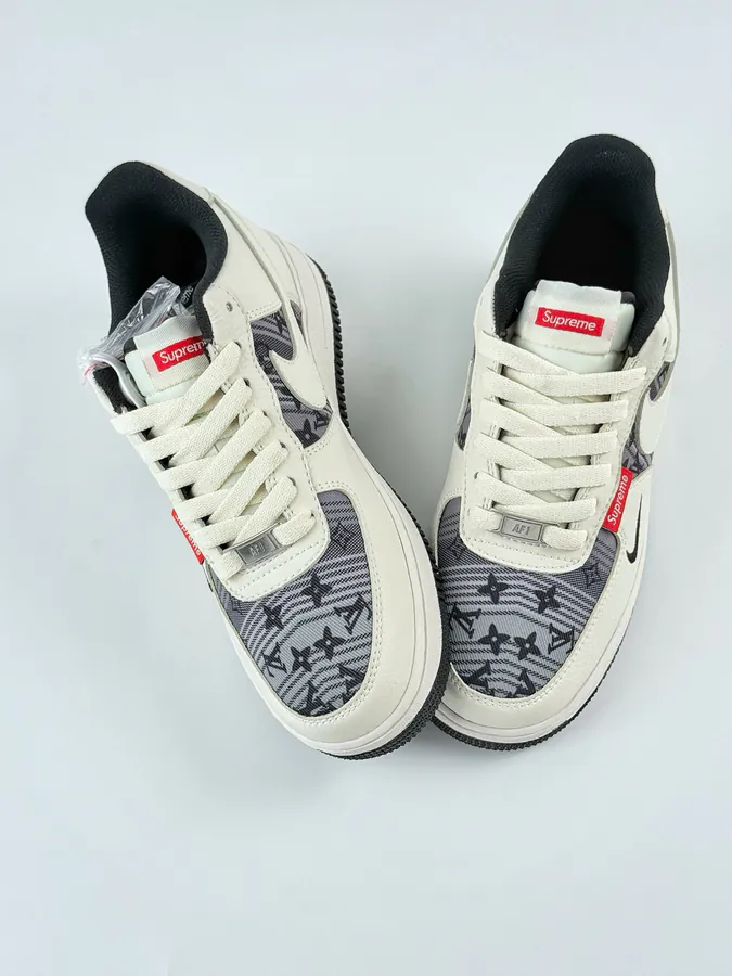 Nike Air Force 1 Low 07 x Supreme White Black Swoosh