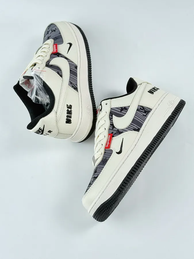 Nike Air Force 1 Low 07 x Supreme White Black Swoosh