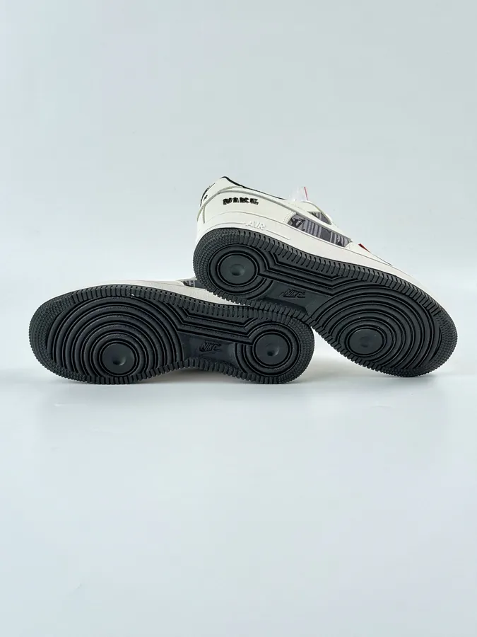 Nike Air Force 1 Low 07 x Supreme White Black Swoosh