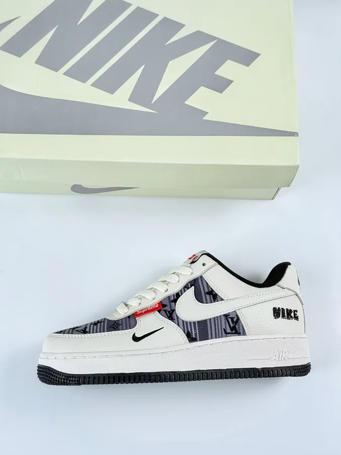 Nike Air Force 1 Low 07 x Supreme White Black Swoosh