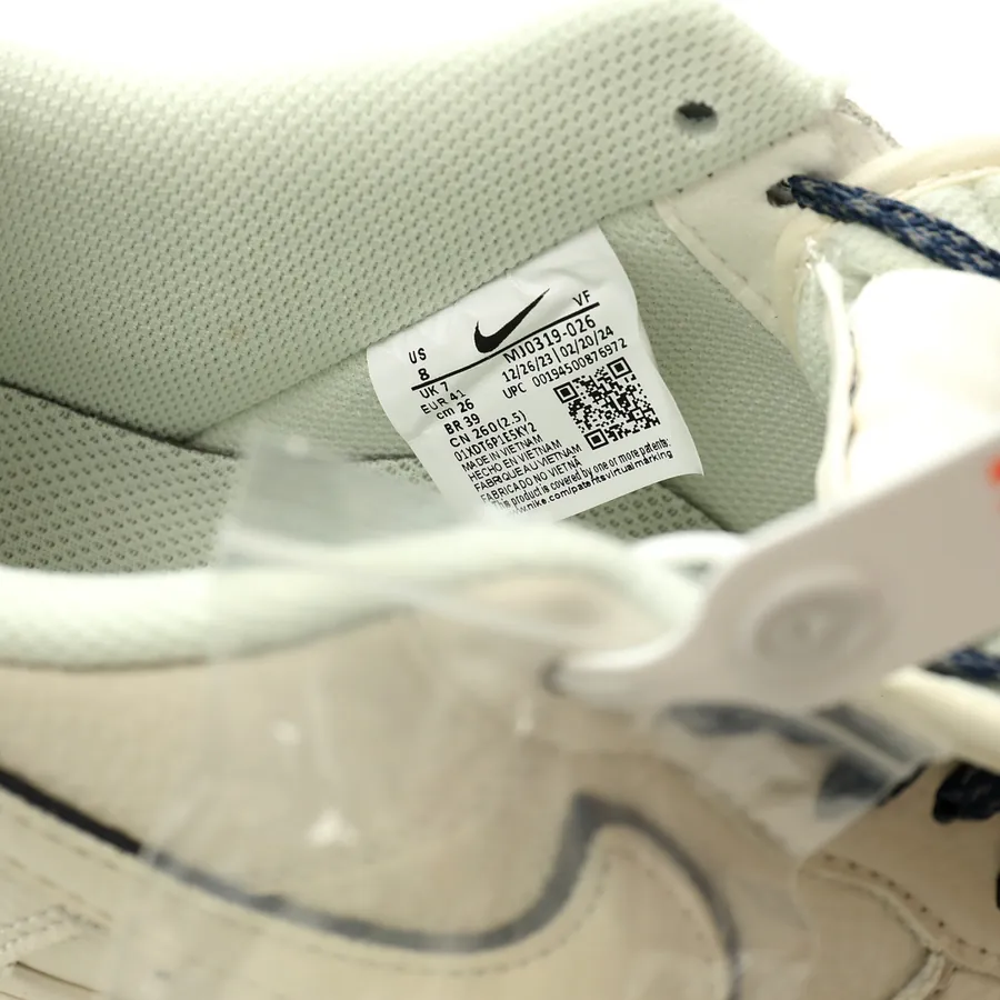Air Force 1 '07 8 Low Premium Classic Low Top Sneaker