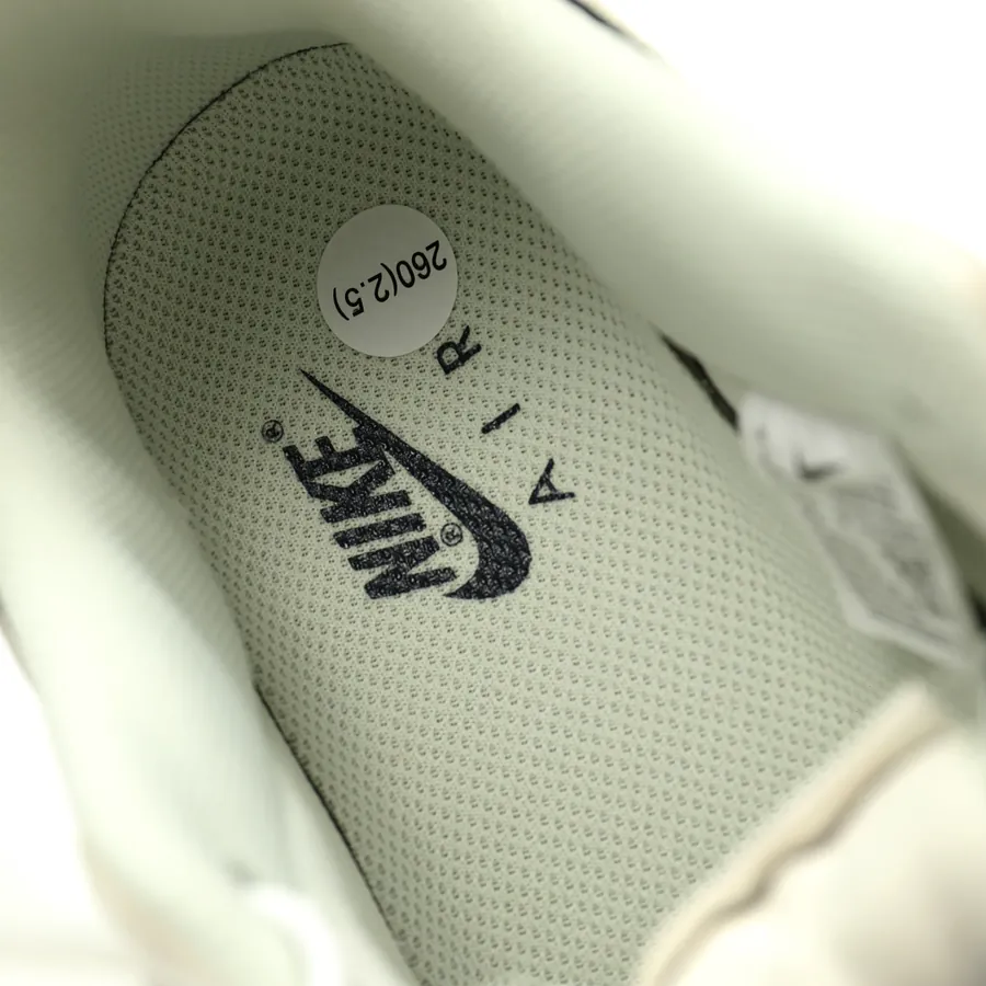 Air Force 1 '07 8 Low Premium Classic Low Top Sneaker