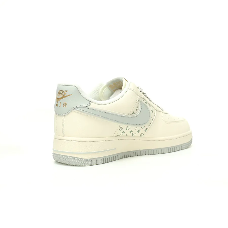 Louis Vuitton x Air Force 1 07 8 Low Monogram Classic Sneaker
