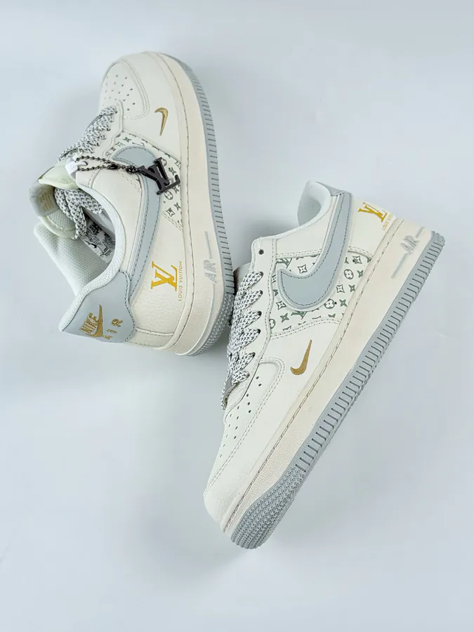 Nike Air Force 1 Low 07 x Louis Vuitton White and Gray Monogram Starry
