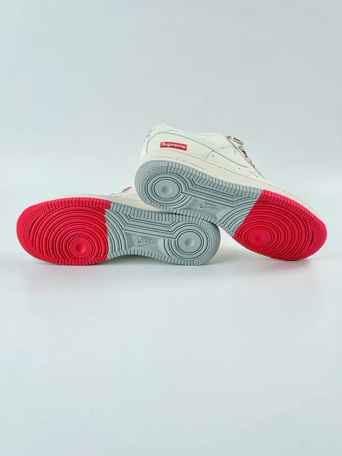 Nike Air Force 1 Low 07 x Supreme White Red Double Hook