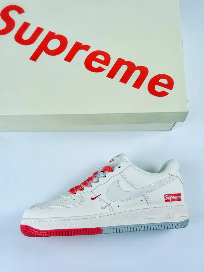 Nike Air Force 1 Low 07 x Supreme White Red Double Hook