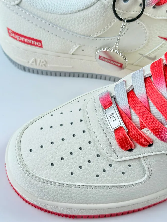 Nike Air Force 1 Low 07 x Supreme White Red Double Hook