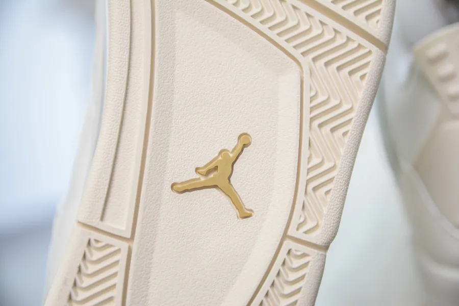 OG Original Air Jordan AJ4 in Metallic Gold and Cream White