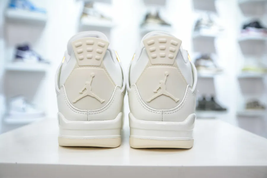 OG Original Air Jordan AJ4 in Metallic Gold