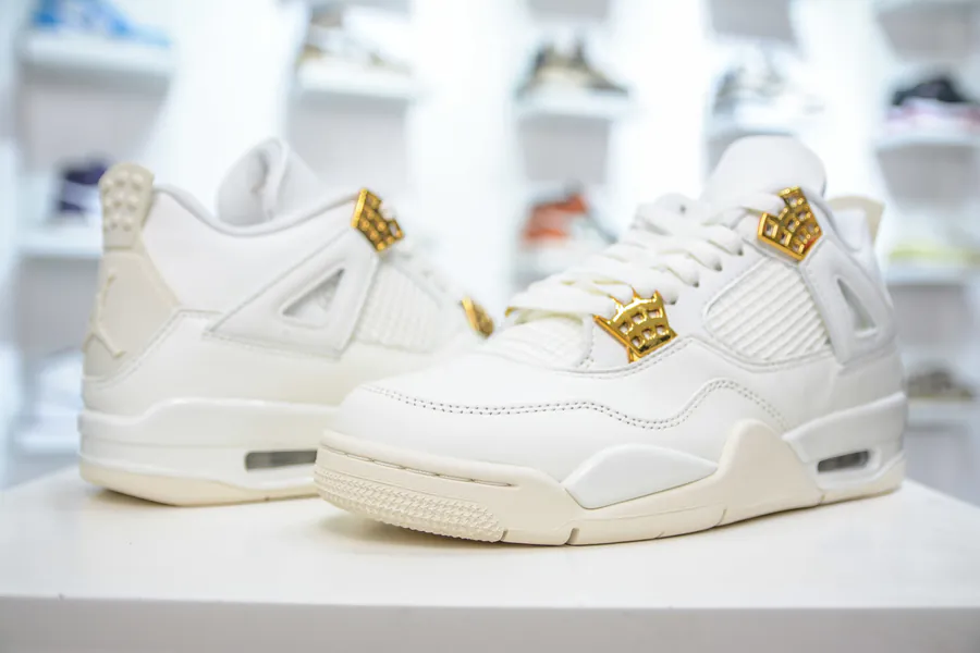 OG Original Air Jordan AJ4 in Metallic Gold