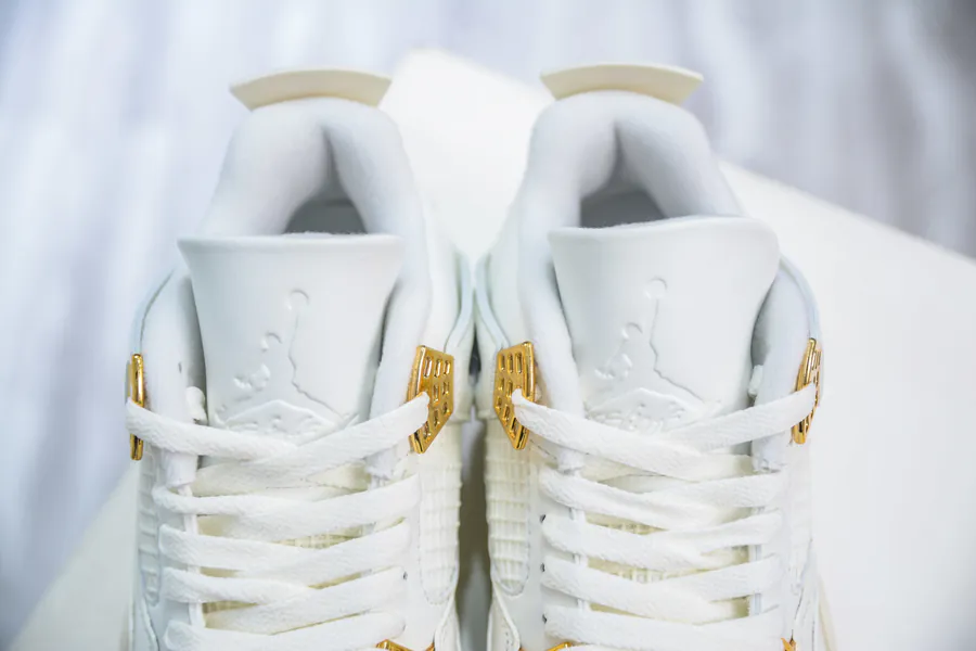 OG Original Air Jordan AJ4 in Metallic Gold