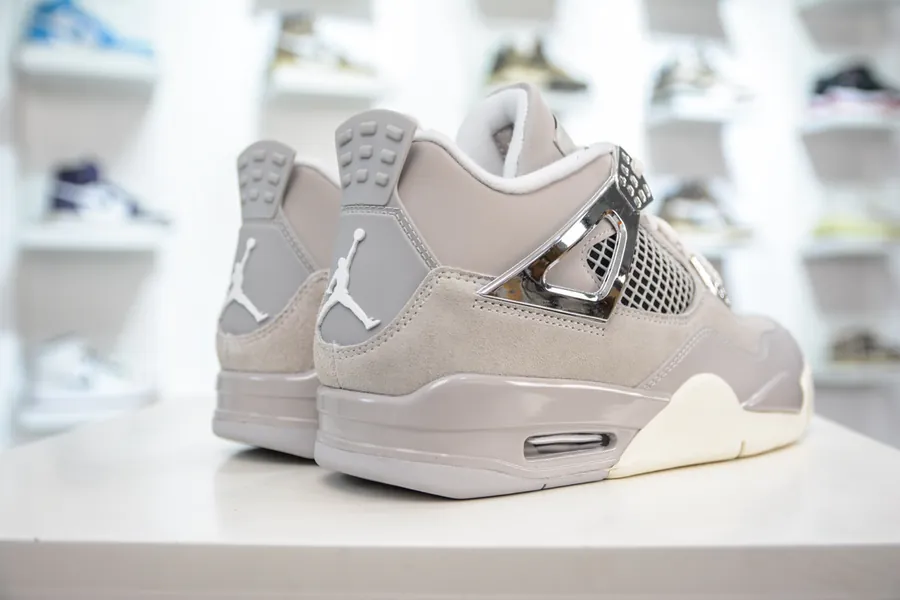 Air Jordan AJ4 Light Iron Ore, Frozen Moments