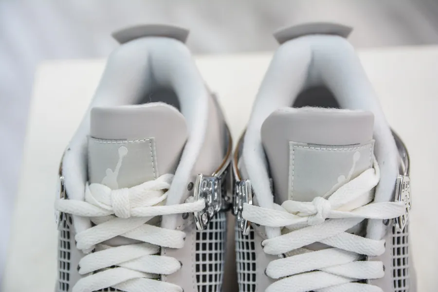 Air Jordan AJ4 Light Iron Ore, Frozen Moments
