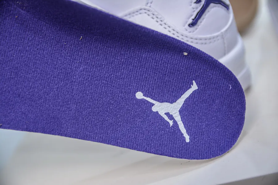 OG Original Air Jordan AJ4 Retro in White and Purple