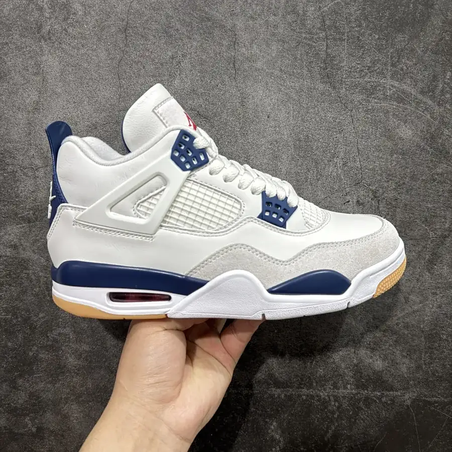 OG520540 Air Jordan AJ4 x Nike SB 联名海军蓝 白蓝