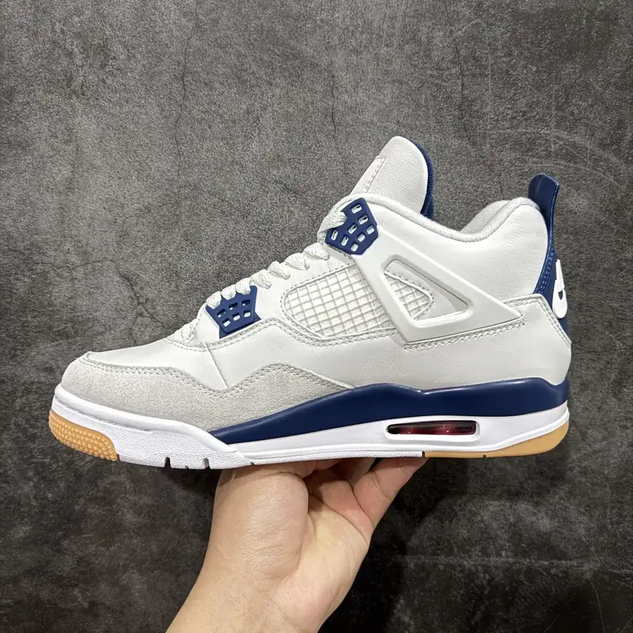 OG520540 Air Jordan AJ4 x Nike SB 联名海军蓝 白蓝