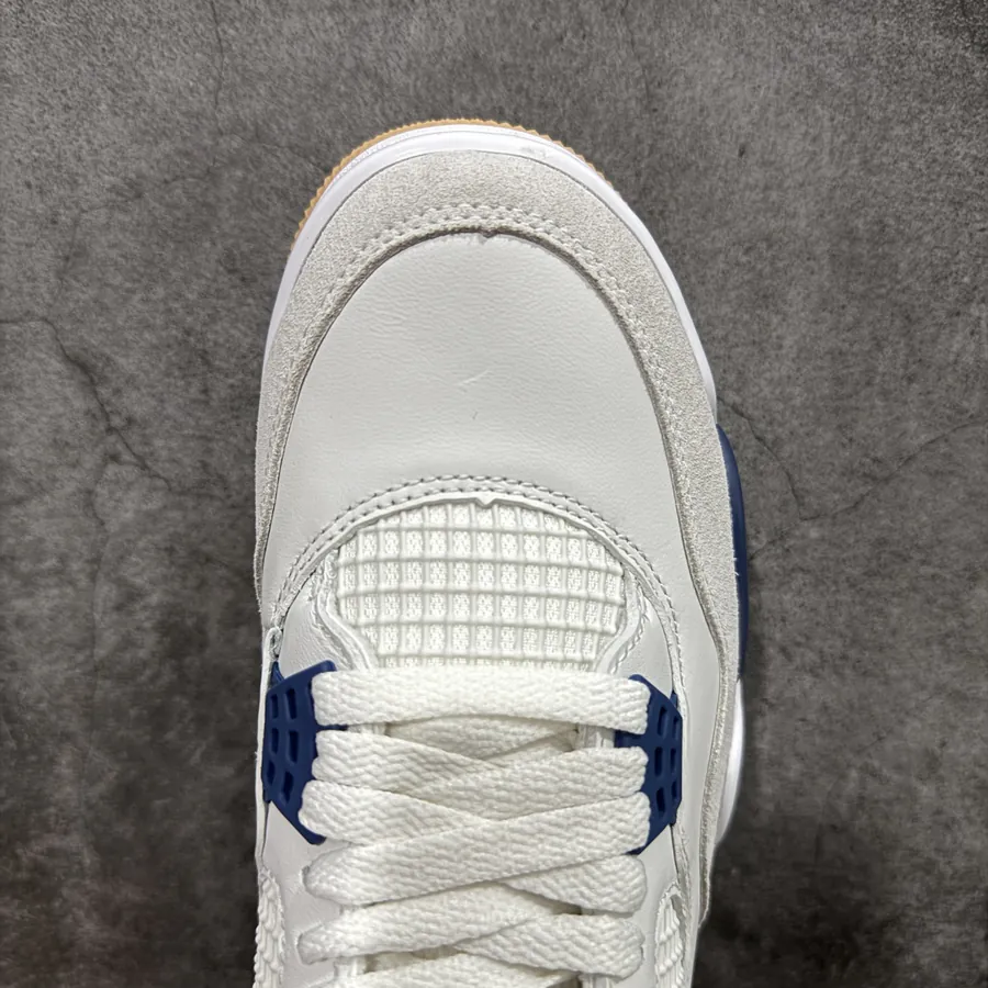 OG520540 Air Jordan AJ4 x Nike SB 联名海军蓝 白蓝